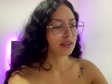 Stream thumbnail sofiawhite3