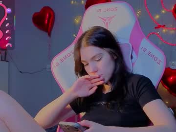 Stream thumbnail sophie_nomenal_