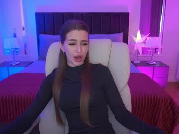 Stream thumbnail stellahoneywell