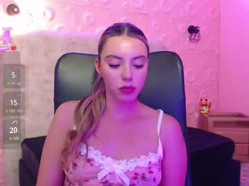 Stream thumbnail valentina_red18