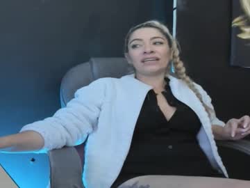 Stream thumbnail viktoria_davis_