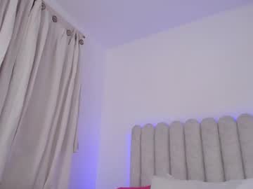 Stream thumbnail violet_giraldo