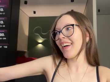 Stream thumbnail withlovebella