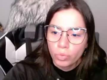 Stream thumbnail wolfs_daughter