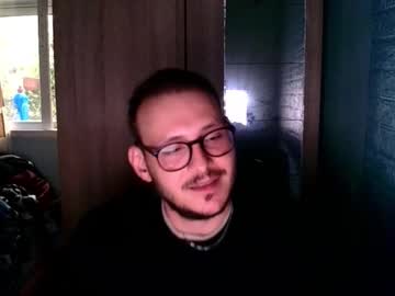 Stream thumbnail younromki